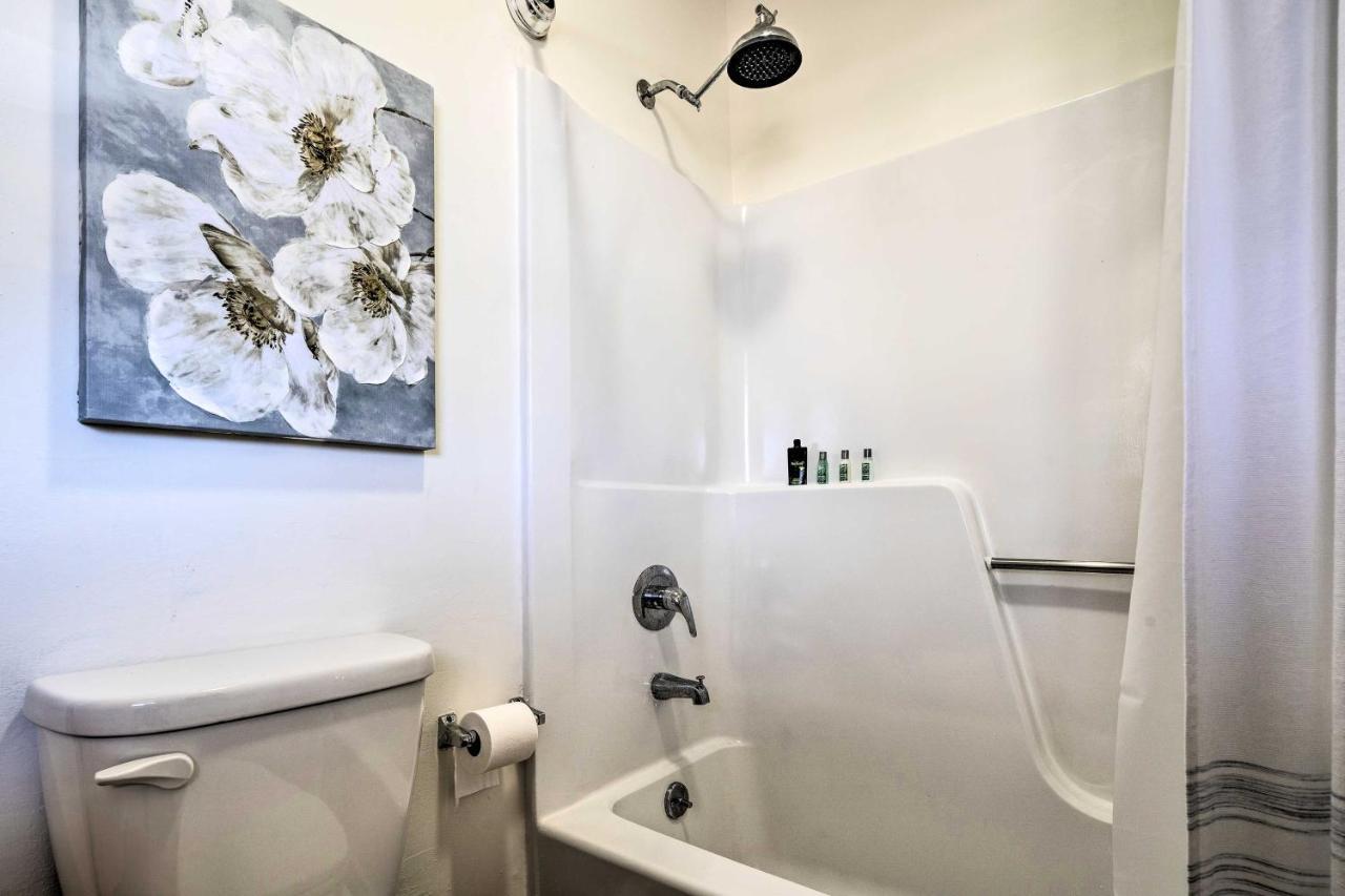 Lake Lure Studio With Private Balcony And Pool Access! Екстериор снимка